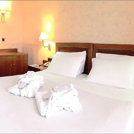 Отель Phi Hortensis 3*