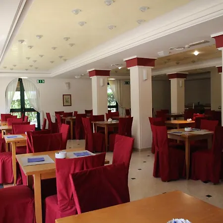 Hotel Phi Hortensis 3*